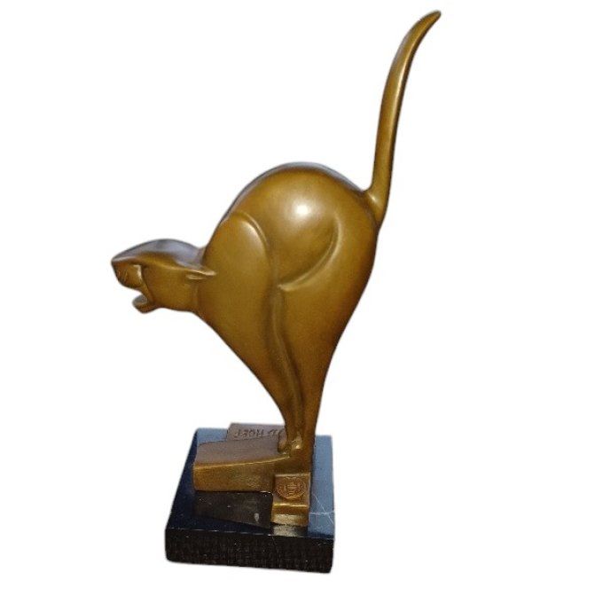 BAD08. Bronze sur marbre chat en colère