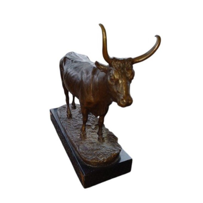 BA22.Bronze sur marbre d'un Taureau