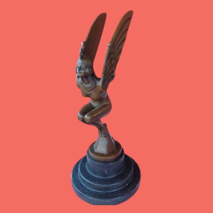 BAD14. Bronze sur marbre mascotte