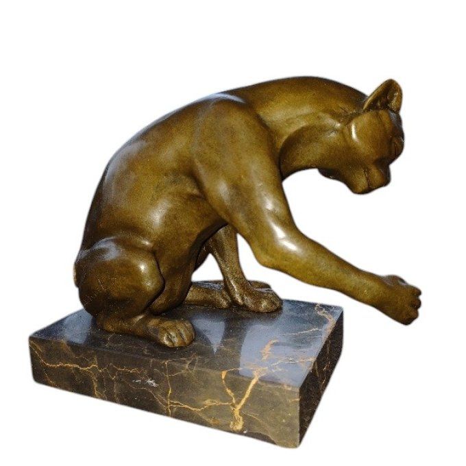 BA26.Bronze sur marbre d'un chat