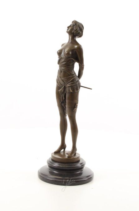 BE12.Bronze sur marbre" La maitresse"