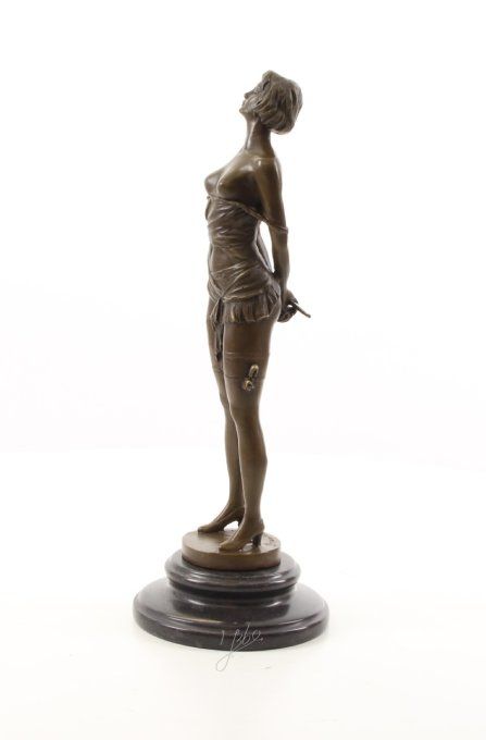 BE12.Bronze sur marbre" La maitresse"