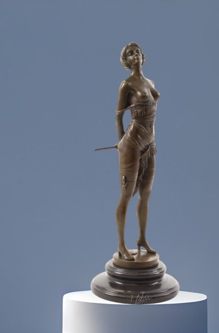 BE12.Bronze sur marbre" La maitresse"