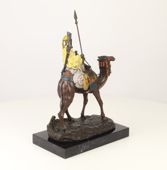 BD33. Bronze sur marbre Cavalier Berbère
