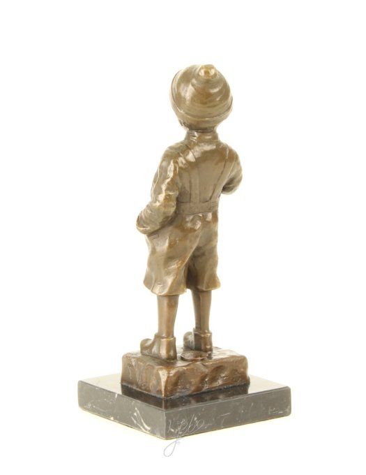 BD22. Poulbot qui fume 