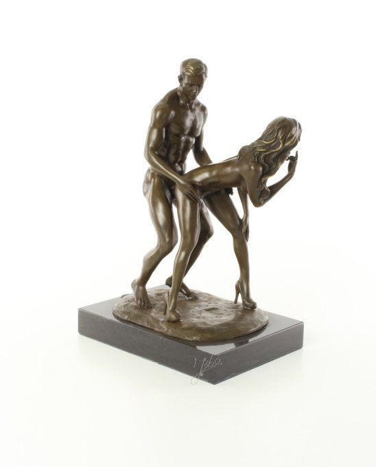 BE11.Bronze sur marbre "la sodomie"