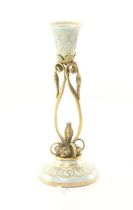 BROC02.Paire de bougeoirs porcelaine et bronze