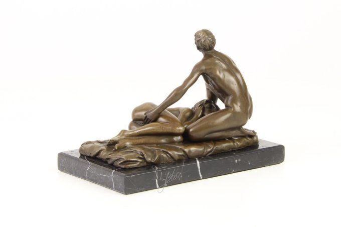 BE25.Bronze sur marbre d'un couple