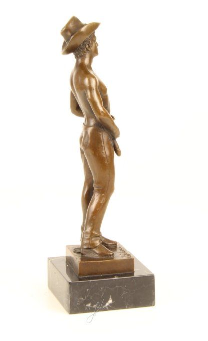BE29.Bronze sur marbre d'un cowboy