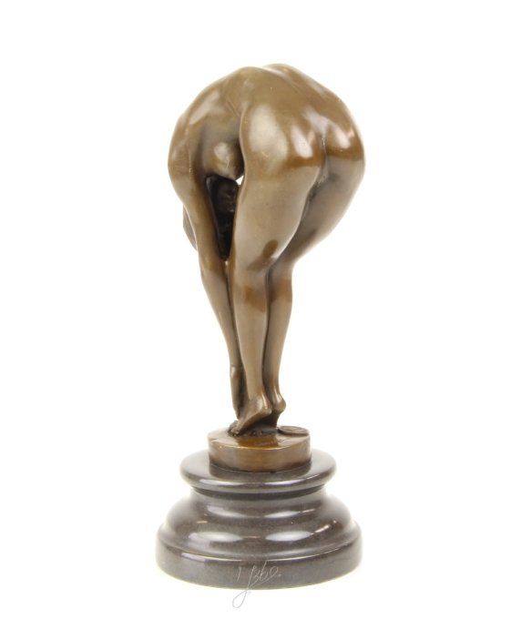 BE16.Bronze sur marbre Le plongeon