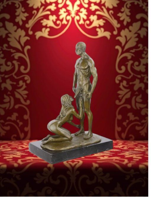 BE06. Bronze sur marbre homme et femme