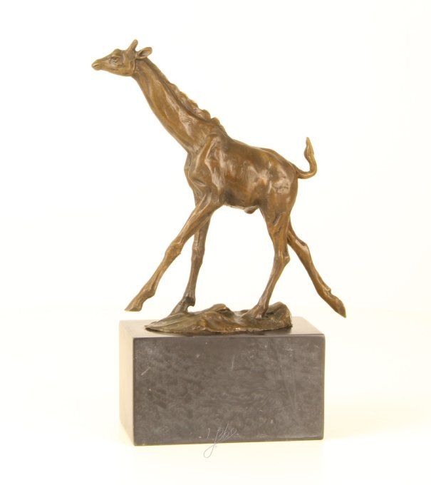 BA14.Bronze sur marbre d'une girafe