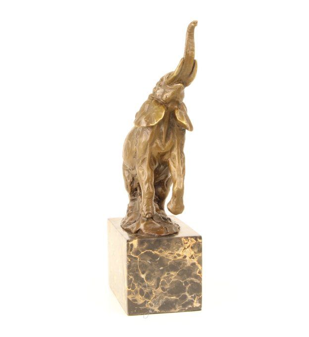 BA15. Bronze sur marbre d'un éléphant