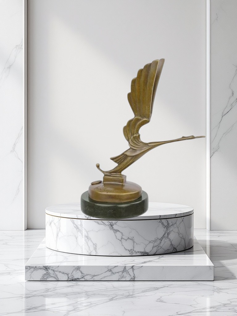 BAD10. Bronze sur marbre d'une mascotte